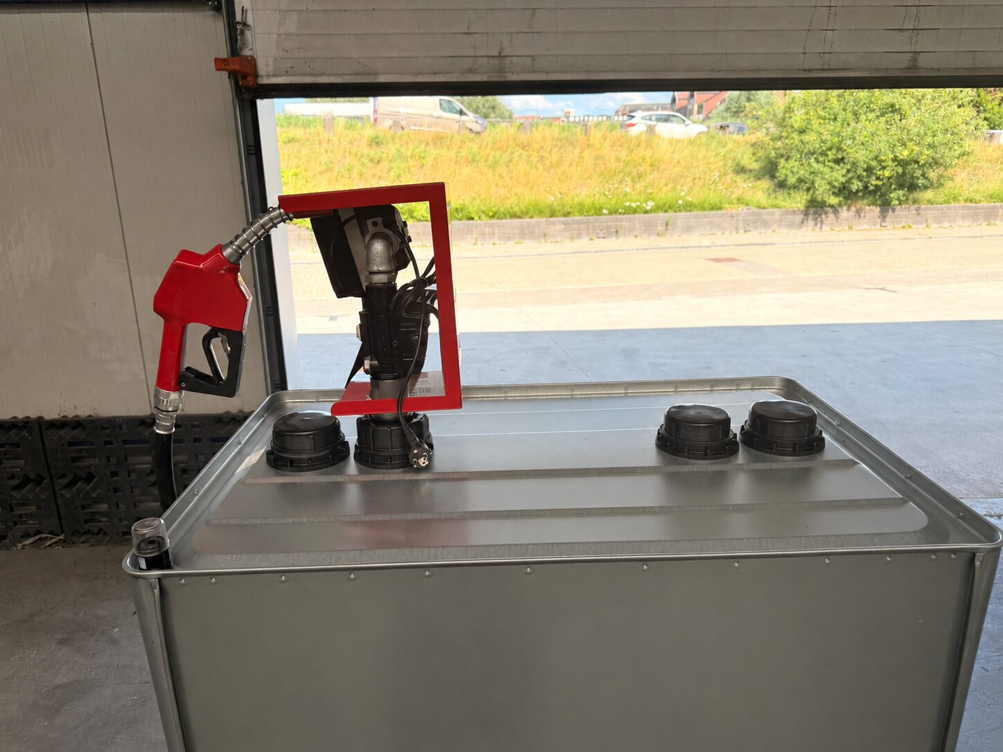 dieseltank met pomp verzinkt 1000 liter