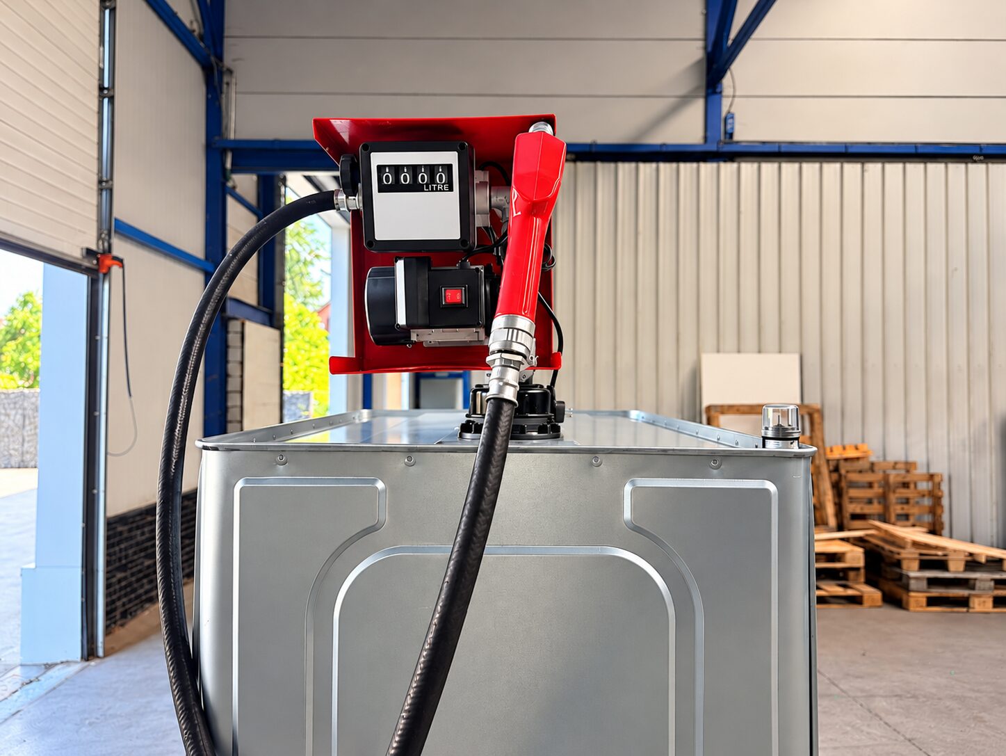 Mazouttank verzinkt 1000L met pomp - pomp detail