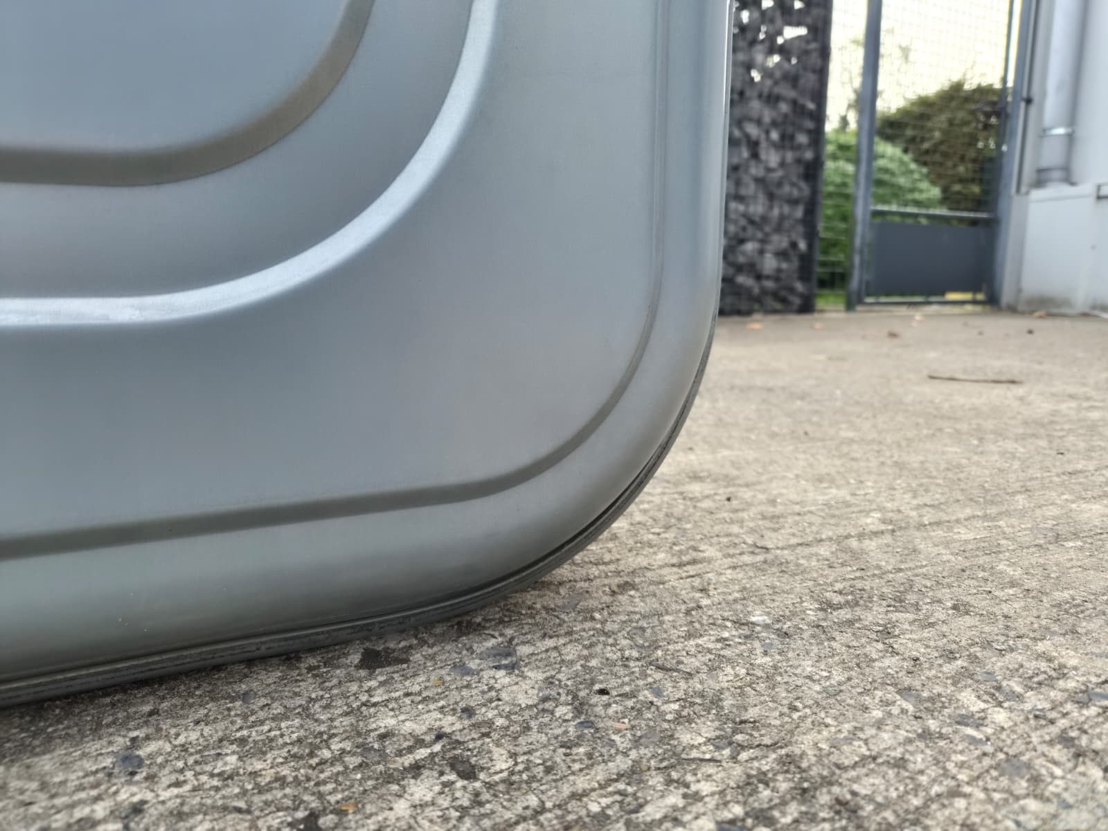 verzinkte-mazouttank-1500l-hoekdetail-zijkant