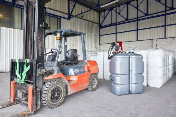 maz-bg-re-pomp-grijs-750l-09