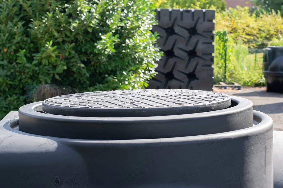 platte-kunststof-regenwaterput-7500-liter-mangat