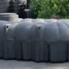 platte-kunststof-regenwaterput-7500-liter-zijaanzicht-en-achterkant