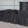ultraplatte-kunststof-regenwaterput-5000-liter-met-versterkte-schachtverlenging-en-stalen-deksel